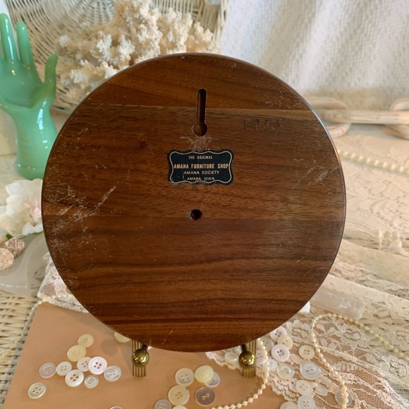 Vintage Floral Trivet 🌷 - Picture 7 of 11